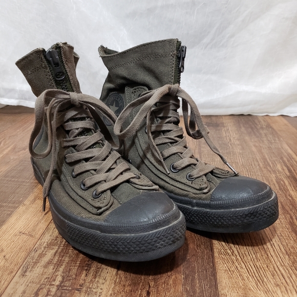 Converse Chuck Taylor Combat Boots 